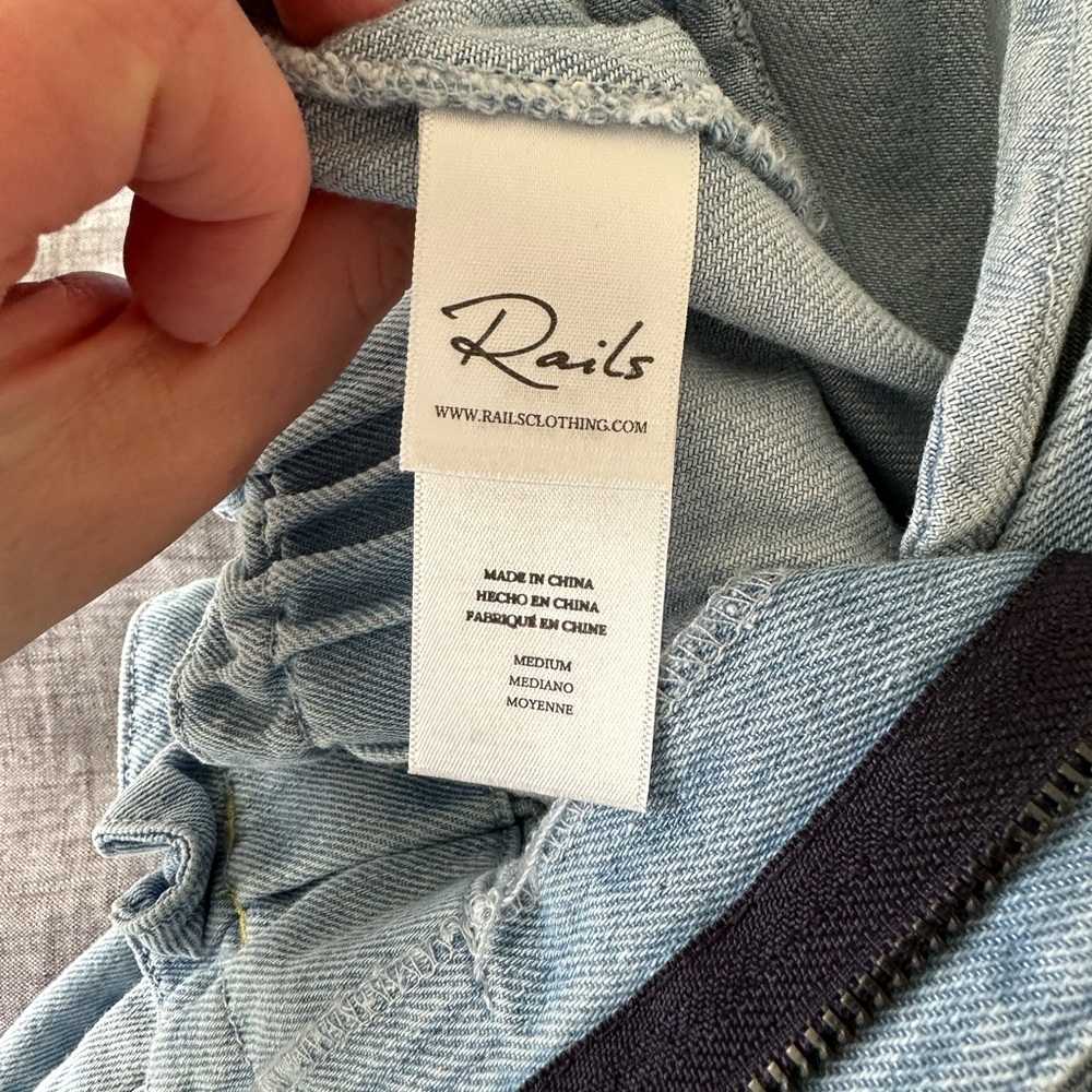 Rails Light Vintage Wash - High-Rise Paperbag Denim Shorts Size M - Picture 11 of 12